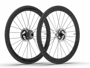 Roues en carbone ; Legend Wheels ; Gamme PRO ; Hauteur de jante de 35 mm ; Compatibles avec pneus et tubeless ; Conçues pour les freins à disque