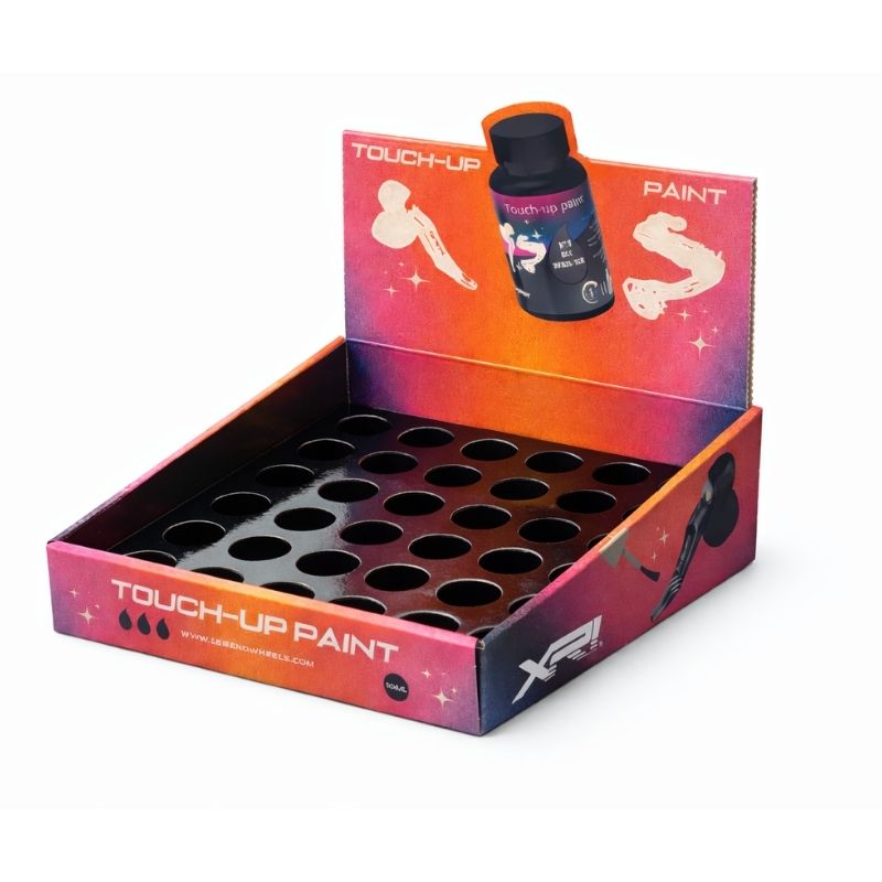 Totem de comptoir en carton pour stylos de retouche avec 25 emplacements, présentoir léger et attractif.